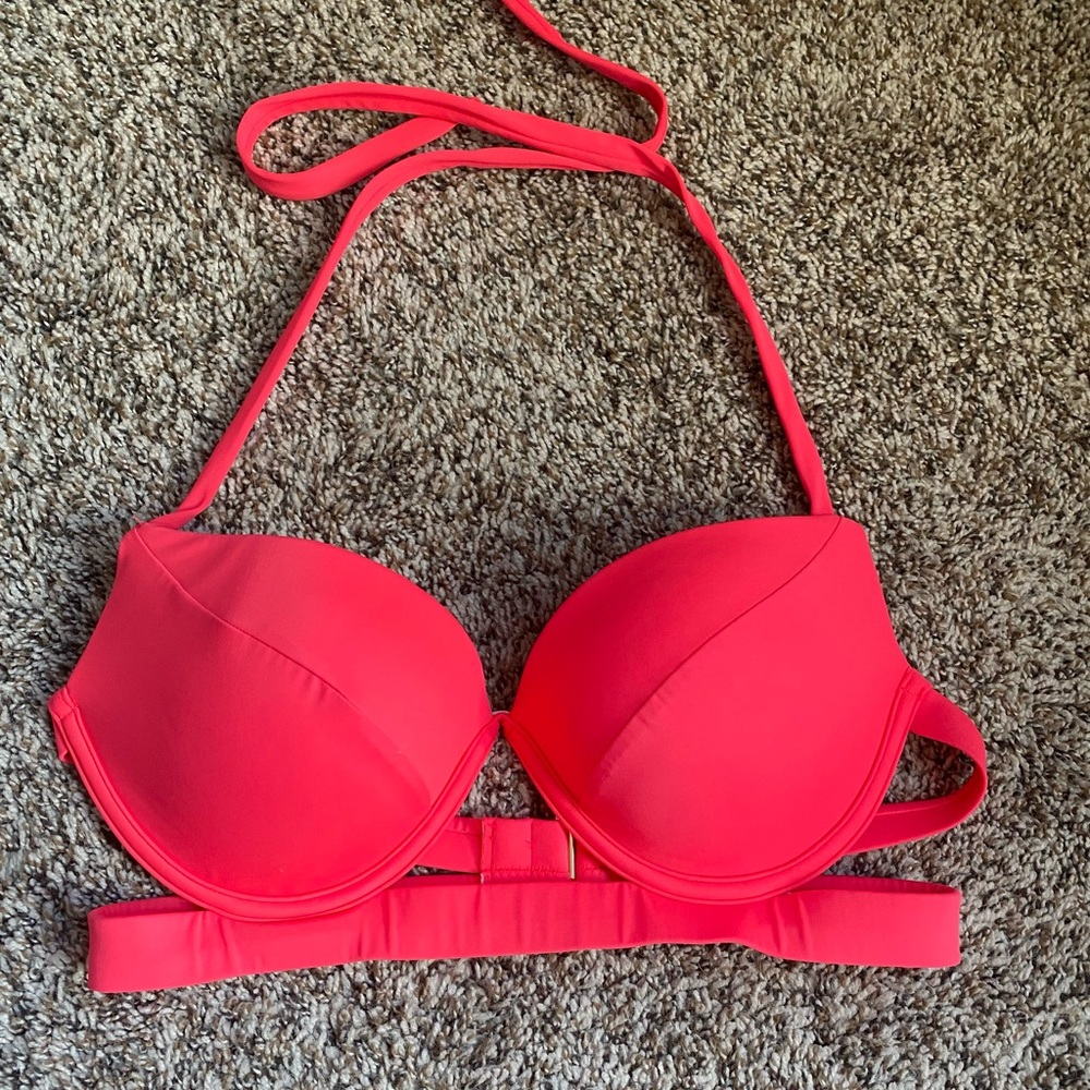 36 c Victoria’s Secret swim top